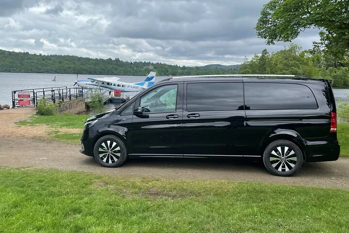 Private Airport Transfer: Glasgow & Scotland Comfort