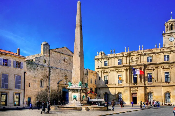 Uncover Provence's Treasures: A Private Day Trip from Marseille