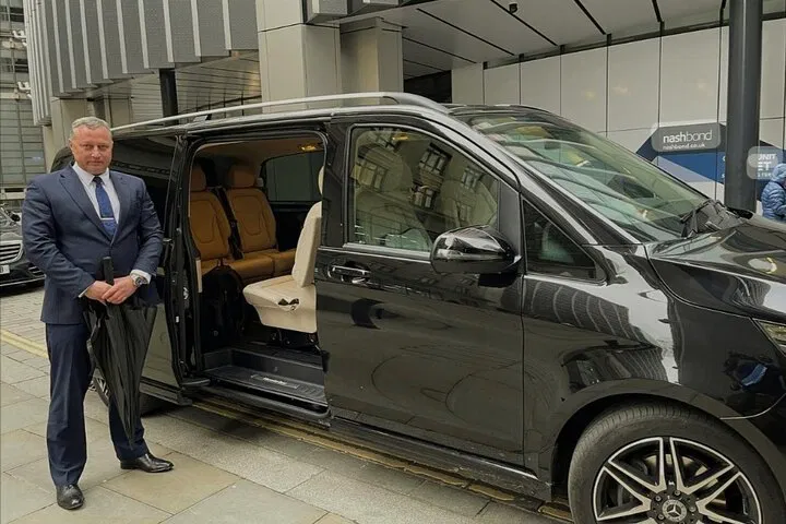 Luxury Heathrow Transfer: Arrive in Style