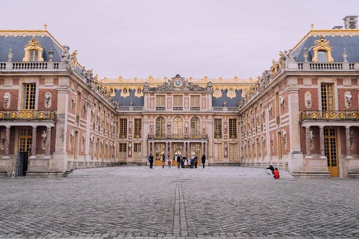 Luxurious Versailles: Private Palace Transfer from Paris