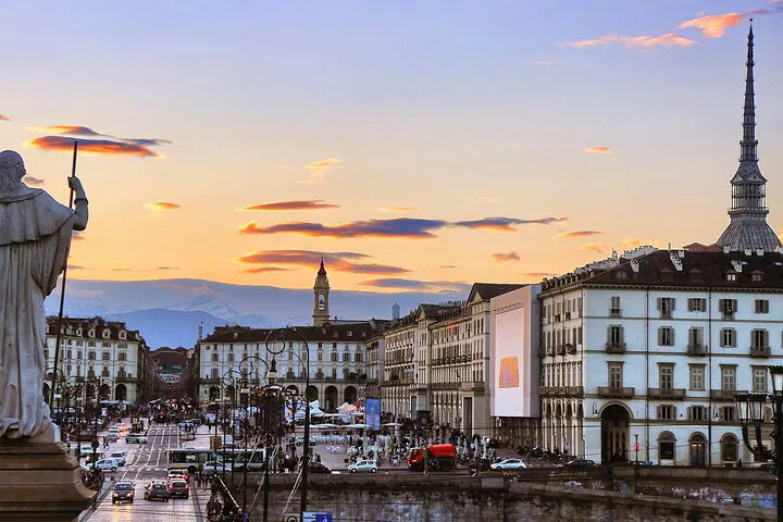 Turin's Iconic Photo Tour: Capture Hidden Gems & Trendy Spots