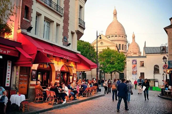 Uncover Montmartre's Artistic Heart: A Guided Journey through Parisian History