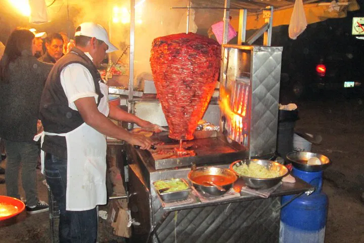 Tijuana Foodie Adventure: Savoring Street Food Delights!