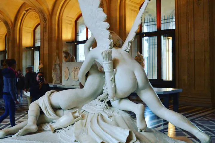 Louvre: Private Italian Art & Masterpieces Tour