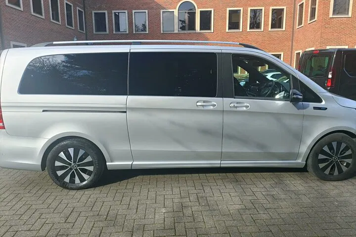 Stress-Free Stansted Airport Transfers: Your Central London Gateway