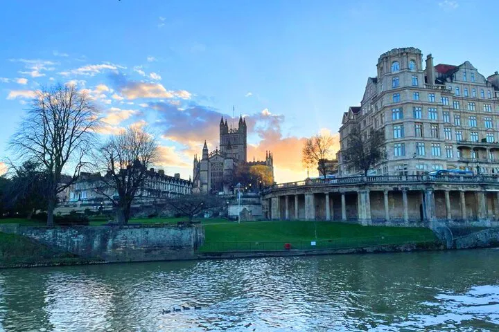 Unlock Bath's Secrets: An Interactive Treasure Hunt Adventure