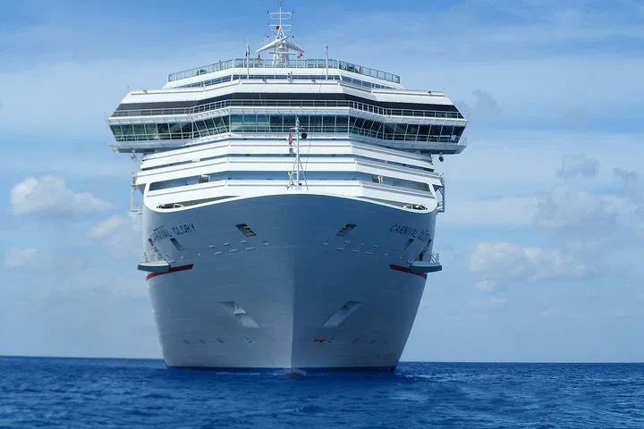 Seamless Southampton-London Luton Transfers: Cruise in Comfort and Style