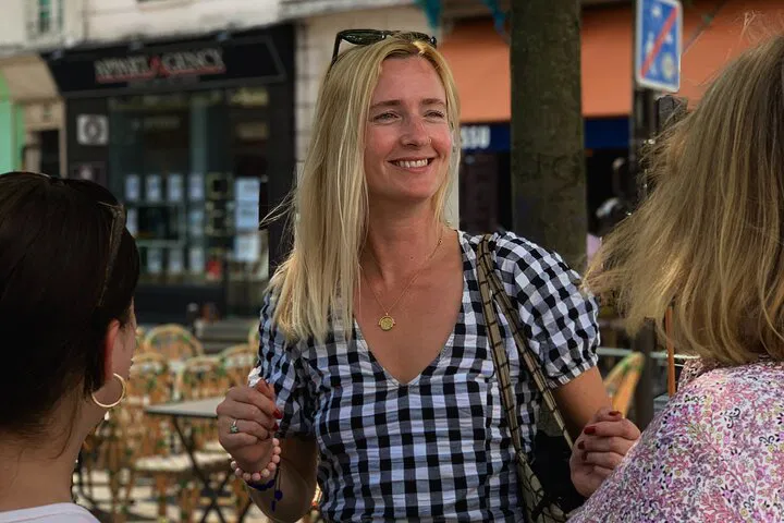Parisian Market Tour: Taste History with Revolutionary Women!