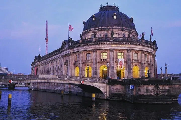 Berlin's Historical Core: A Captivating 3-Hour Private Walking Tour