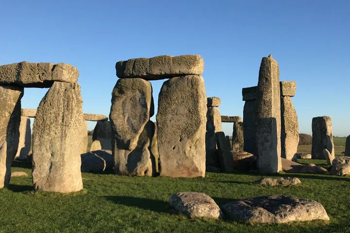Uncover Ancient Mysteries: Salisbury, Stonehenge & Woodhenge Private Day Tour