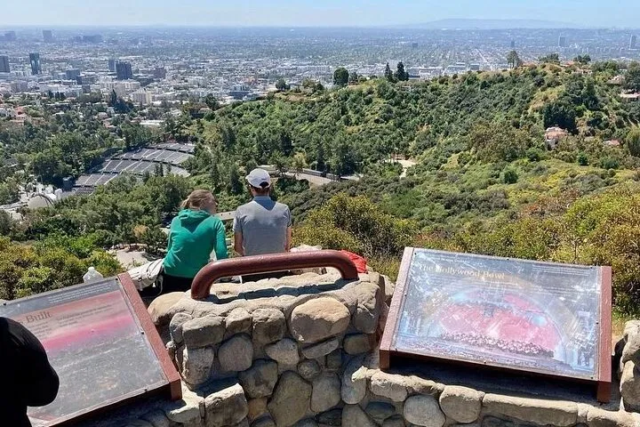 Discover LA's Scenic Gems: A Private Mulholland Drive & Santa Monica Tour