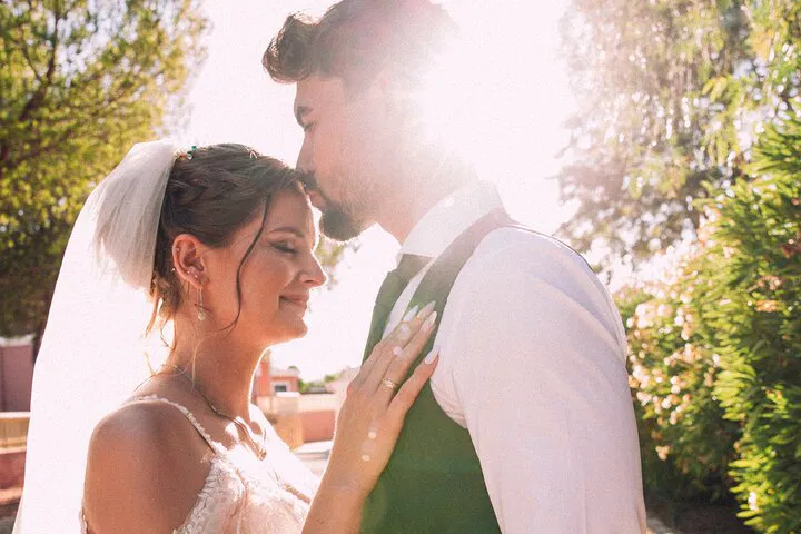 Paris Wedding Photoshoot: Fairytale Memories Await!