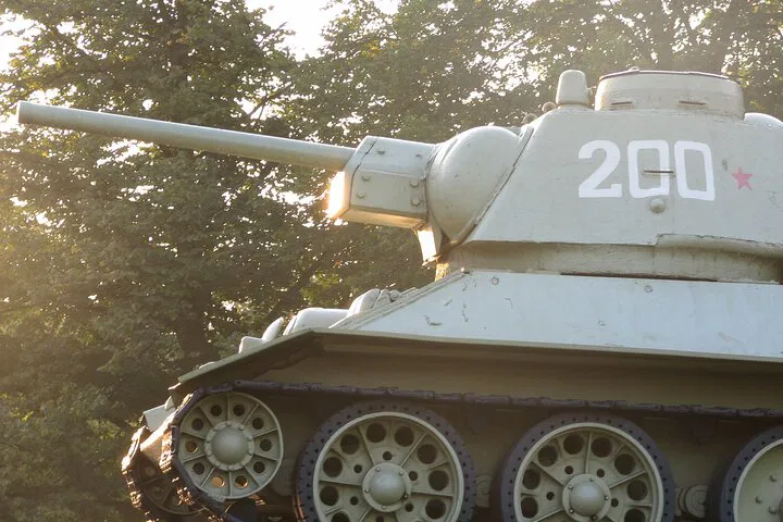 Berlin WWII & Cold War Private Walking Tour