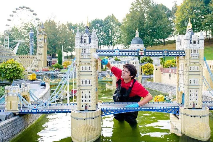 LEGOLAND® Windsor: Family Fun from London!