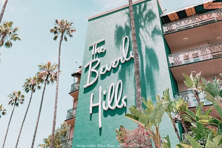 Unveiling Beverly Hills: A Star-Studded Private Walking Tour