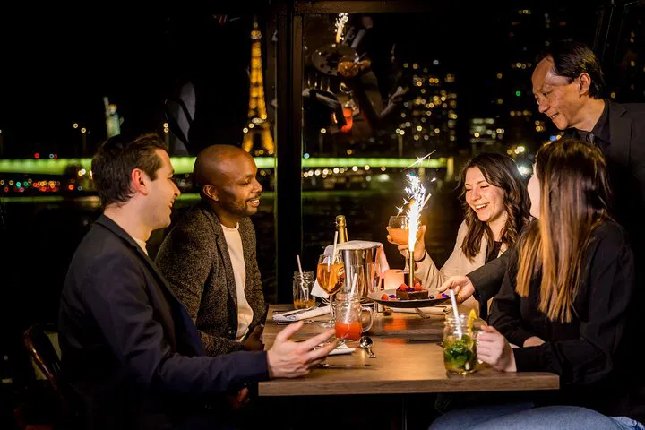 Paris Seine River Dinner Cruise: Gourmet & Sightseeing!