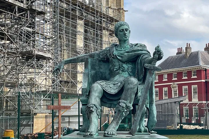 York Walking Tour: Uncover City's Rich History