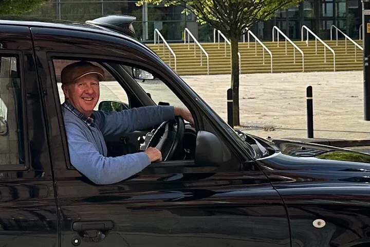 Manchester Black Cab Tour: City History & Hidden Gems