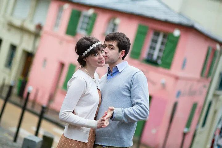 Capture Your Parisian Dream: An 'Emily in Paris' Inspired Photoshoot