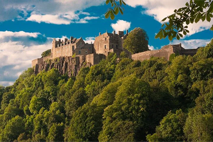 Stirling, St Andrews & Distillery Full-Day Tour