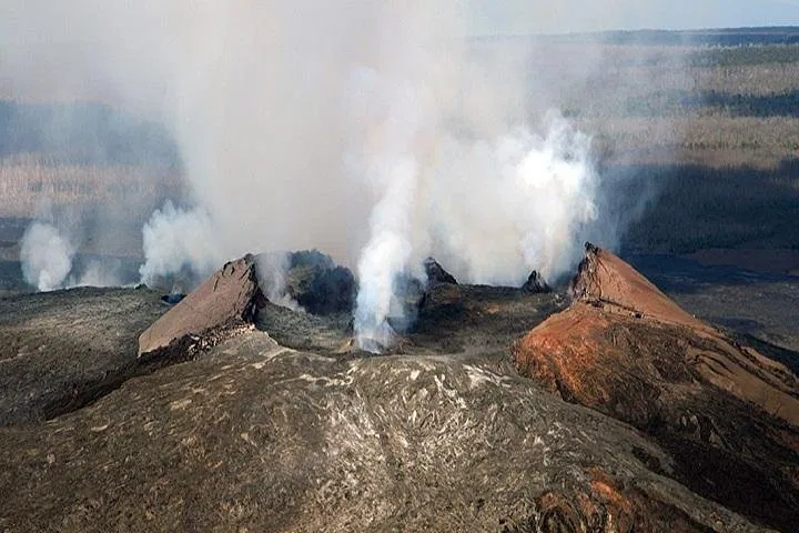 Oahu to Big Island: Volcanoes National Park Adventure