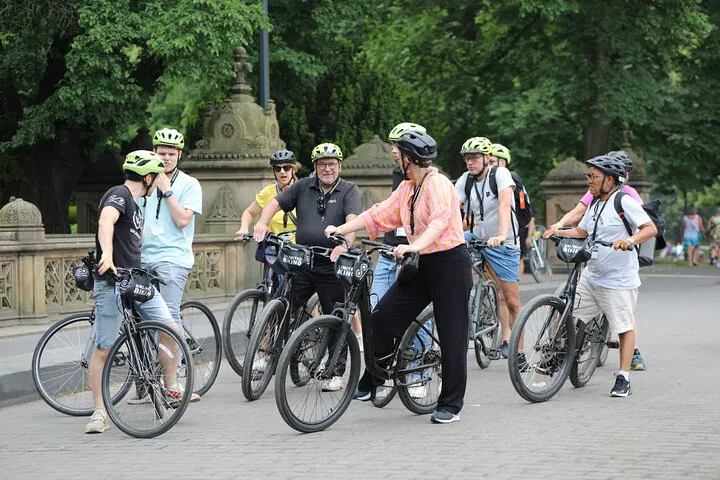 Discover Central Park's Charm: A Relaxing Bike Tour Adventure