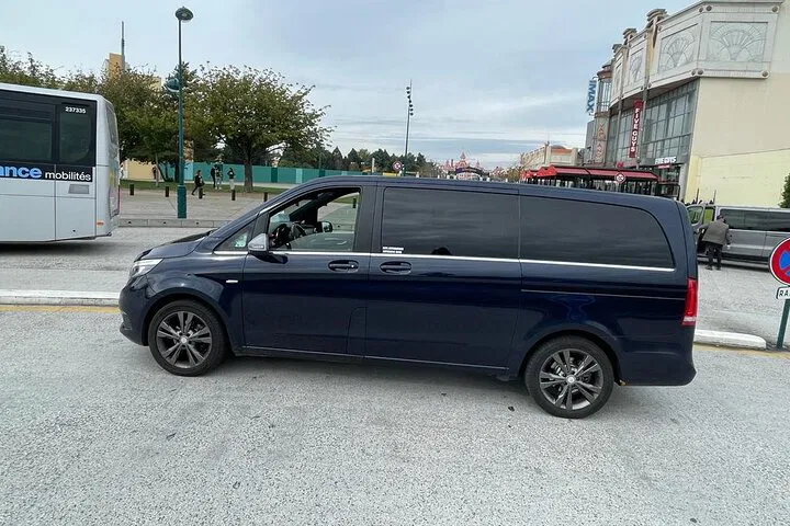 Luxury Private Paris Transfer: Arrive in Style & Comfort