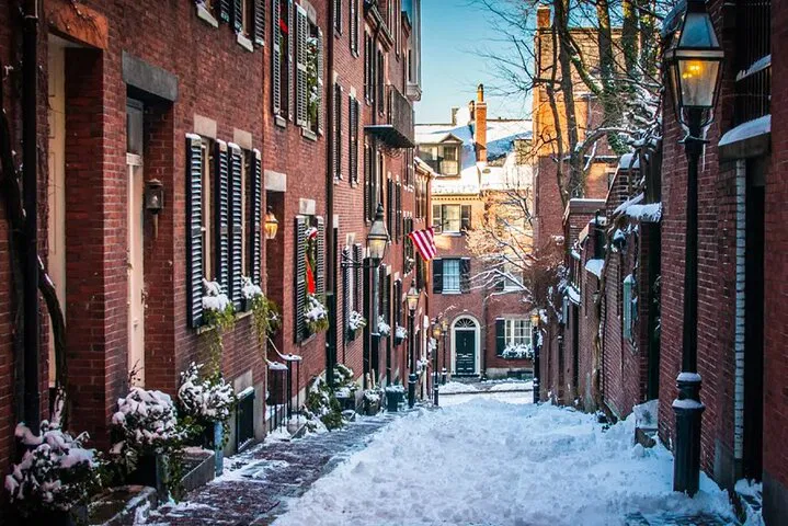 Boston's Historic Gems: A Luxurious Private City Tour