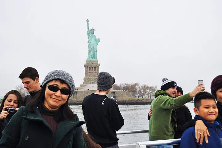 Statue of Liberty Family Adventure: A Private Guided Tour for an Unforgettable Experience