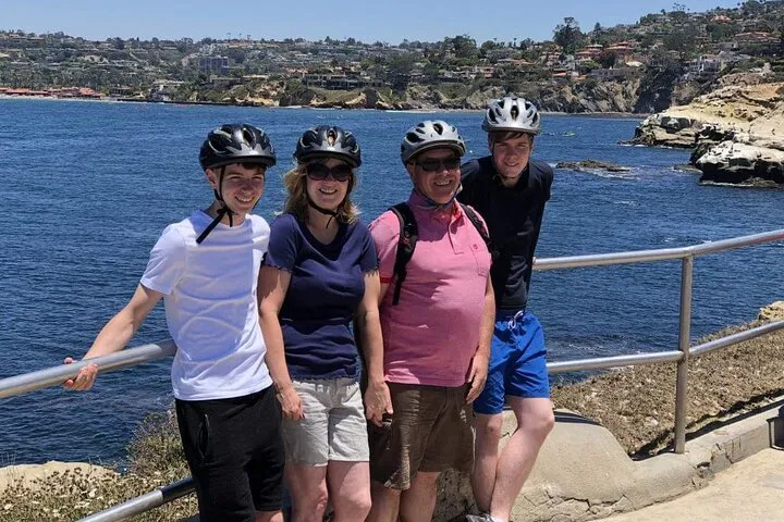 Summit to Sea La Jolla: Pedal Through Paradise on an Unforgettable Bike Tour!