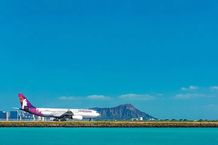 Stress-Free Honolulu Arrival: Private Airport Transfer to Waikiki