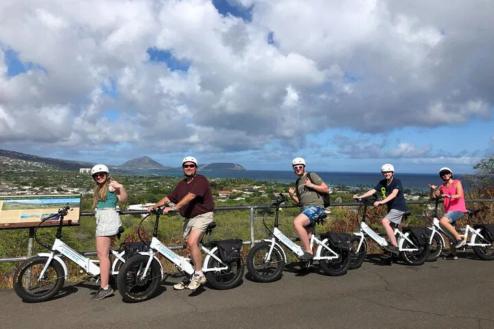 Waikiki: Diamond Head Electric Bike Tour - Views!