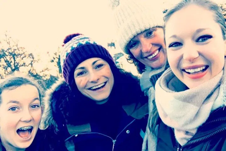 Edinburgh Christmas Tour: Uncover Festive Magic with a Local