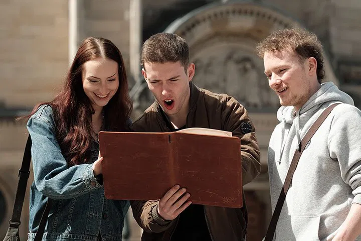 Edinburgh's Dark Past: Outdoor Escape Game