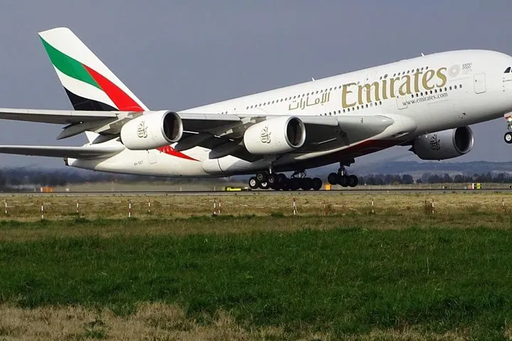 Effortless Glasgow Airport Transfers: Arrive in Style and Comfort