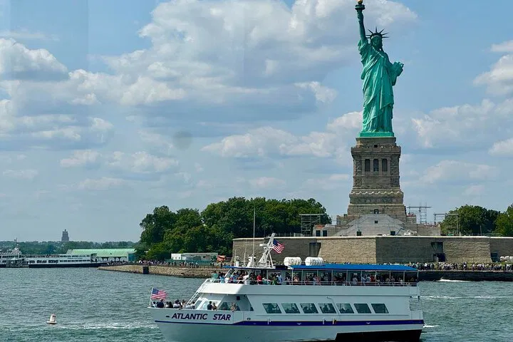 NYC Double Delight: Hop-On Bus & Cityscape Cruise Combo!