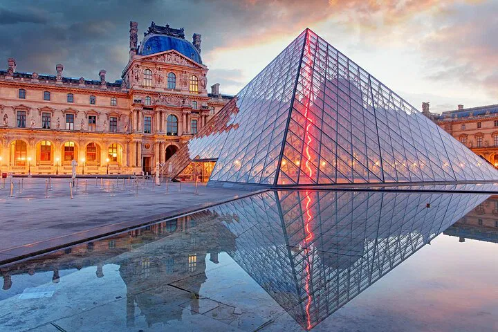 Parisian Grand Tour: Louvre, Illusions & Seine - A Private Day of Wonder!