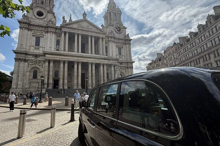 London Black Taxi Tour: See Top Sights in 4 Hours!