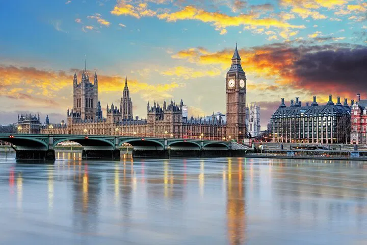 London Shore Excursion: A Regal Private Day Trip from Bristol