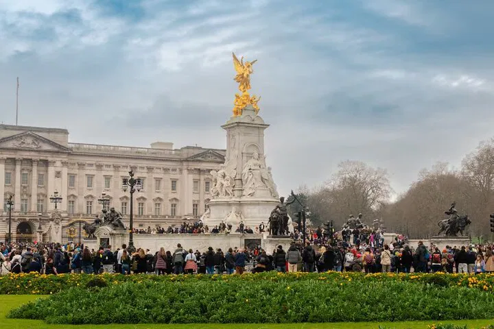 Discover London's Iconic Landmarks: A Personalized Private Tour