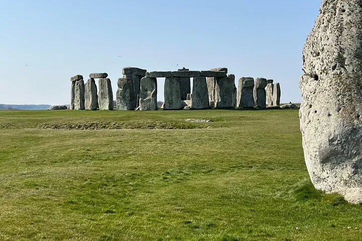 Unveil Stonehenge's Mysteries: A Luxurious Self-Guided Chauffeur Tour