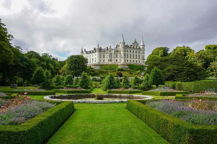Discover Dunrobin Castle: A Royal Highland Day Trip from Invergordon