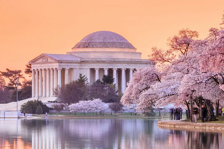 DC's Iconic Landmarks: A Comprehensive Guided Tour