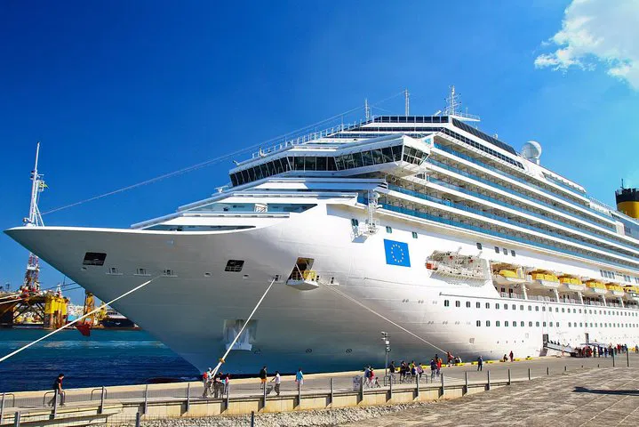Stress-Free Cruise Transfers: London Accommodation to Port