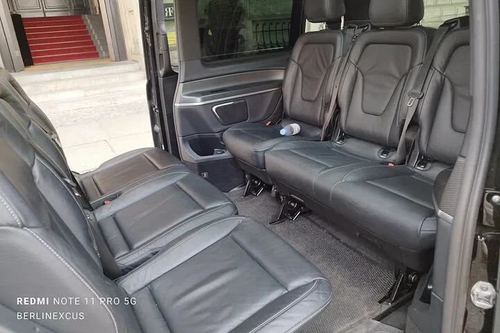 Berlin's Highlights: Tailored Minivan Tours for Unforgettable Discoveries