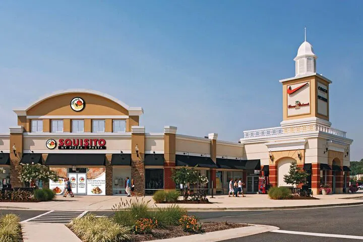 Luxury Shopping Getaway: Private Tour to Queenstown Outlets from Baltimore