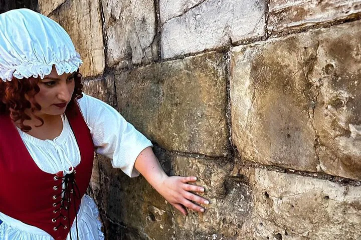 York Walls Bloody History Tour with Mad Alice