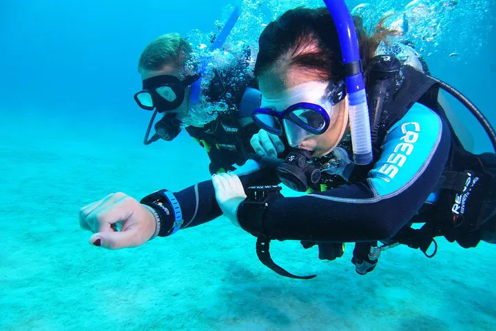 Master Underwater Skills: Advanced Open Water Diver Course in Ko Lipe