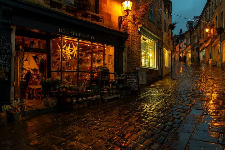 Frome Ghost Tour: Uncover Haunted History!