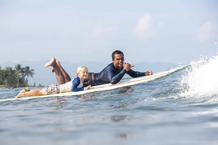 Hang Ten with Hawaiian Pros: Private Surf Lessons on Oahu's North Shore